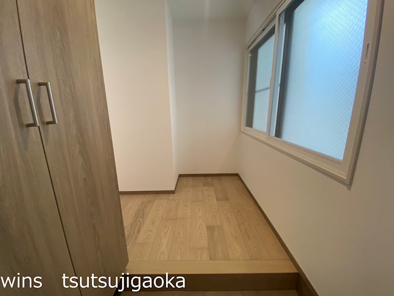 ドマーニ調布 玄関