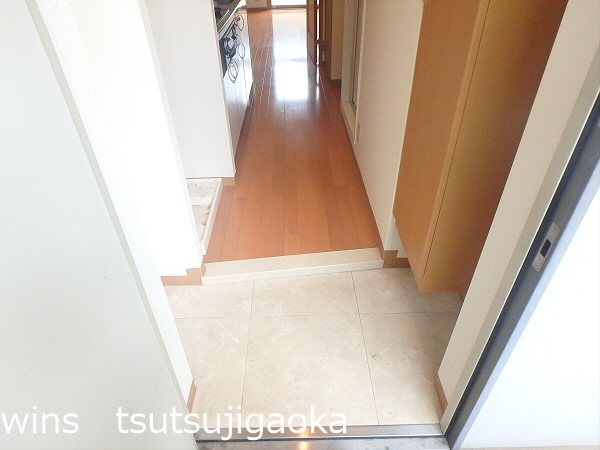 プチ・シェル 玄関