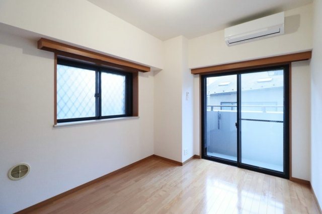 グランド・ガーラ幡ヶ谷EAST リビング