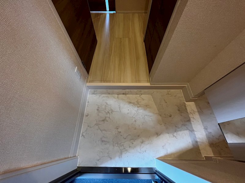 オーヴェスト深大寺 玄関