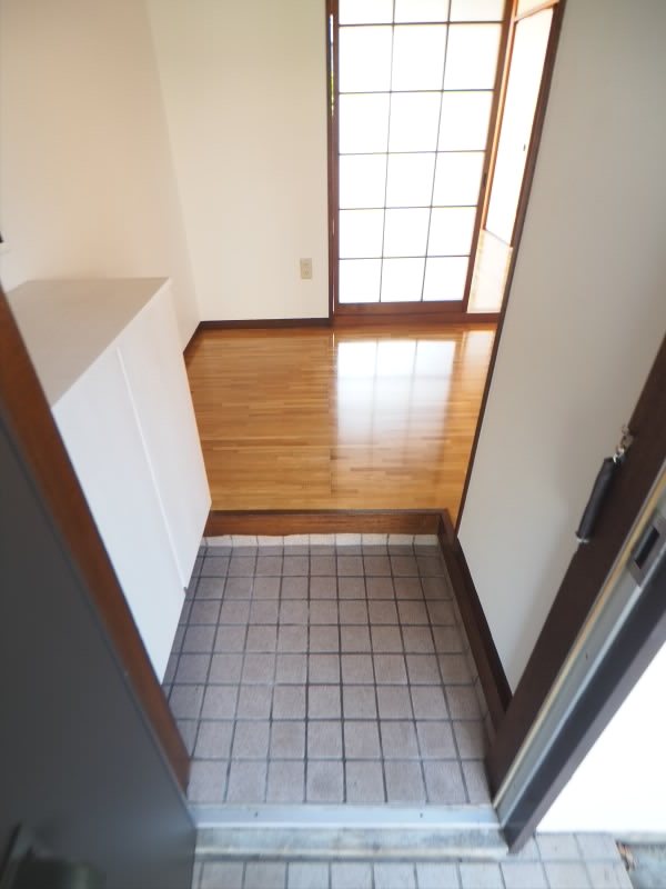 コーポ藤（調布ヶ丘） 玄関