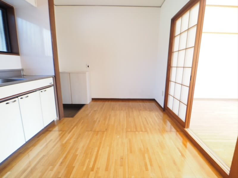 コーポ藤（調布ヶ丘） リビング