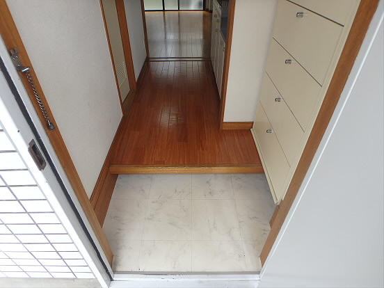 サンフラワー 玄関