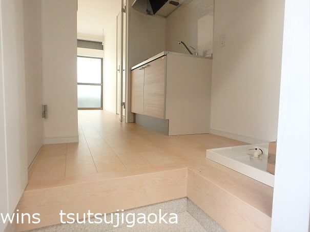 グランプラスつつじヶ丘=弊社専任物件= 玄関