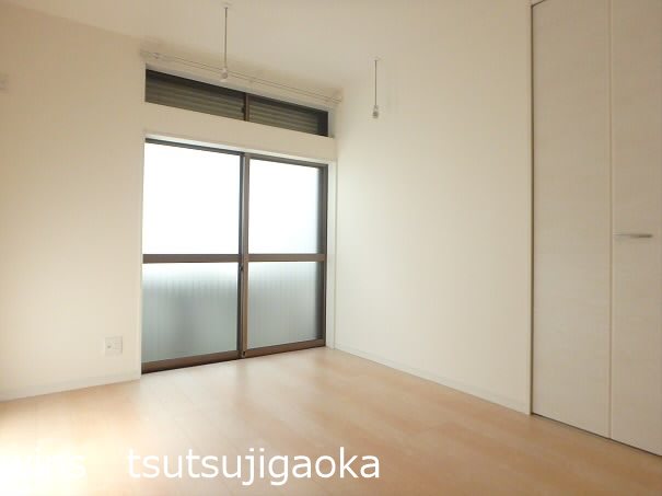 グランプラスつつじヶ丘=弊社専任物件= ベッドルーム