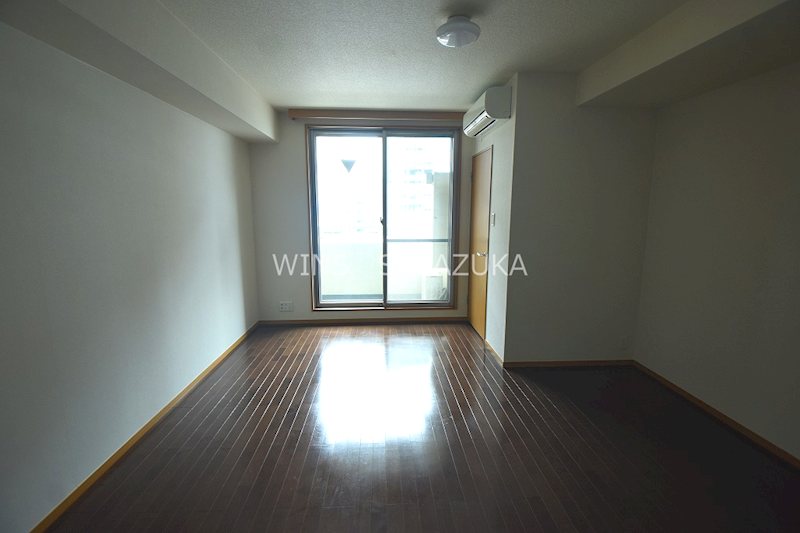 日神デュオステージ笹塚西館  リビング