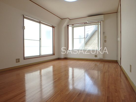 南台クレスト リビング