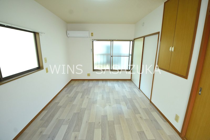 弥生町6丁目貸家 リビング