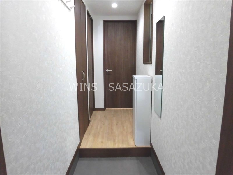 ルミナステラス明大前  玄関