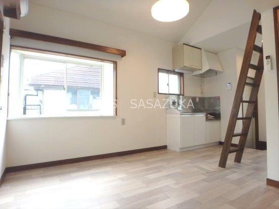 MKハイツ リビング