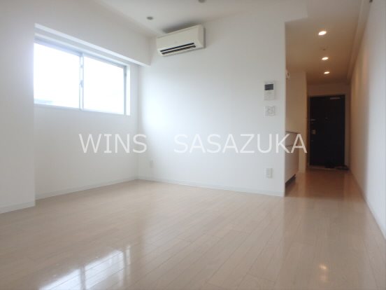 Brillia ist 北沢KEYAKI リビング