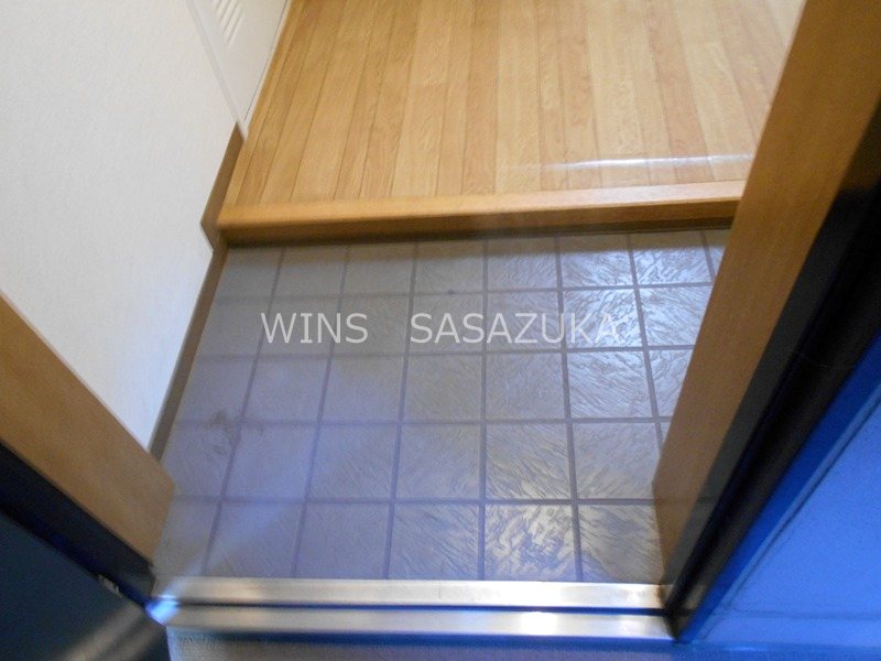 フラワーガーデンワタナベ 玄関