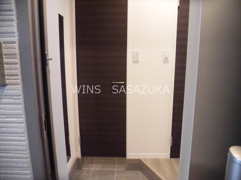 エルミタージュ南烏山 玄関