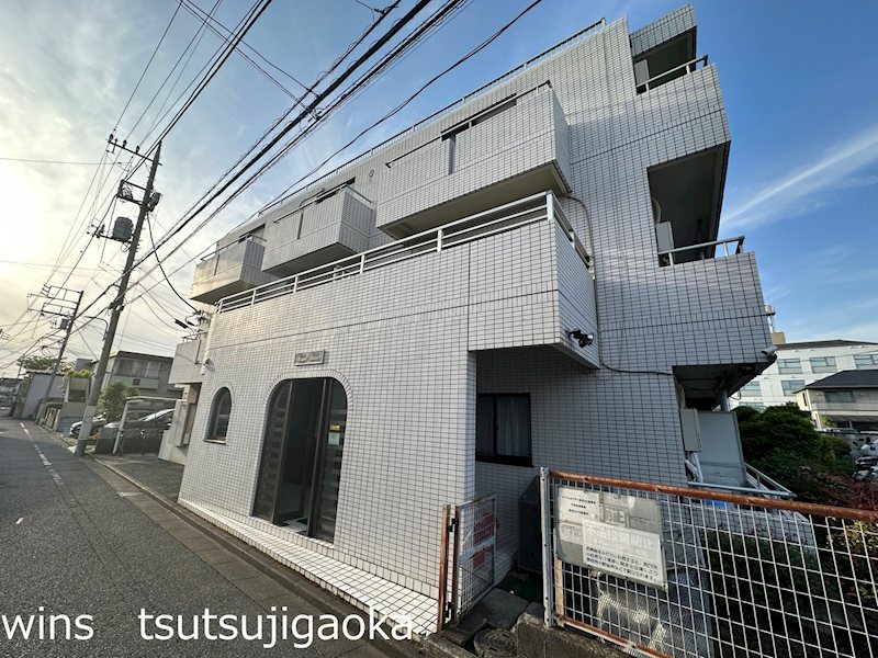 ロイヤルカイザー 306号室 外観