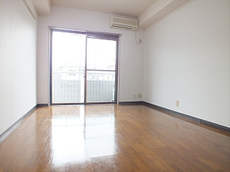 ロイヤルカイザー リビング