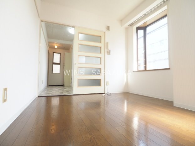 アイリスカワナゴ リビング