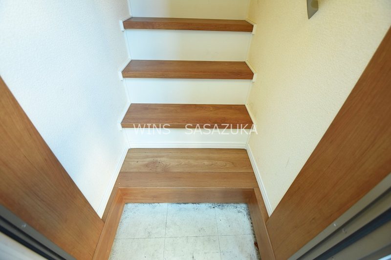 クラシェア中野新橋 玄関