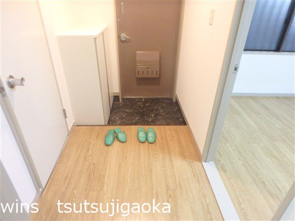 ファミールYK 玄関