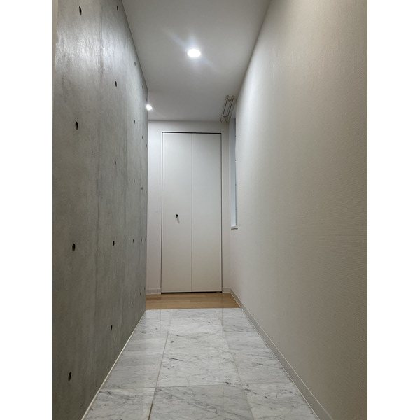 モデュロール渋谷本町 玄関