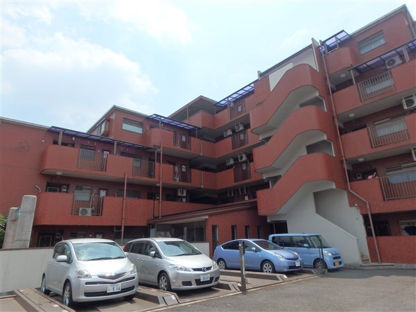 エルパラドール 外観