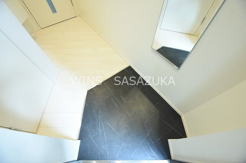 プラティーク代々木上原ウエスト 玄関