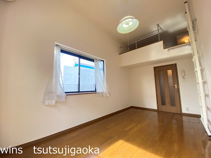 セントハイムつつじヶ丘壱番館 リビング