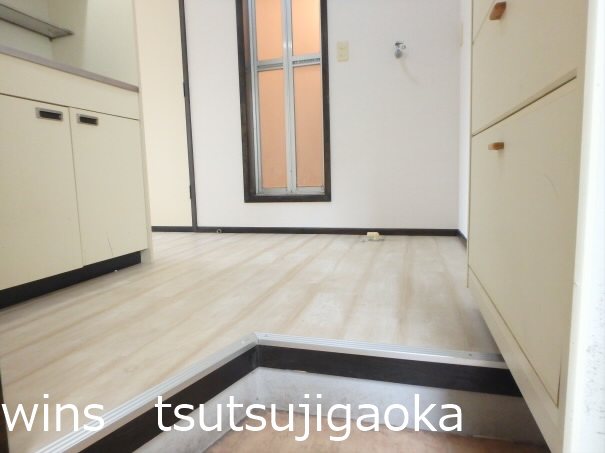 モンシャトー柴崎＝再契約型賃貸＝ 玄関