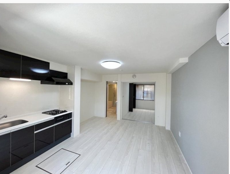 レオン リビング