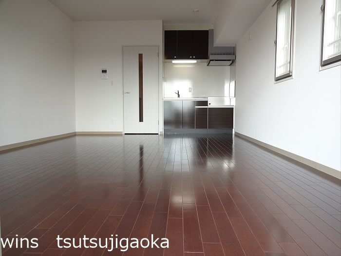 チェリーコートつつじヶ丘 リビング