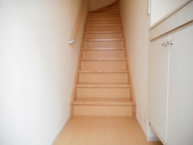 コーラルガーデン 玄関