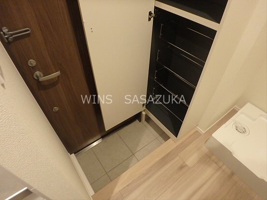 メゾンボヌール 玄関