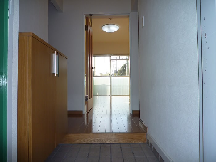 ハイツ鈴木 玄関