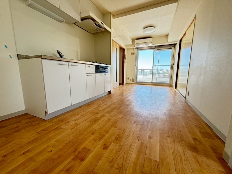 スターハイツ八幡山（当社限定物件) リビング