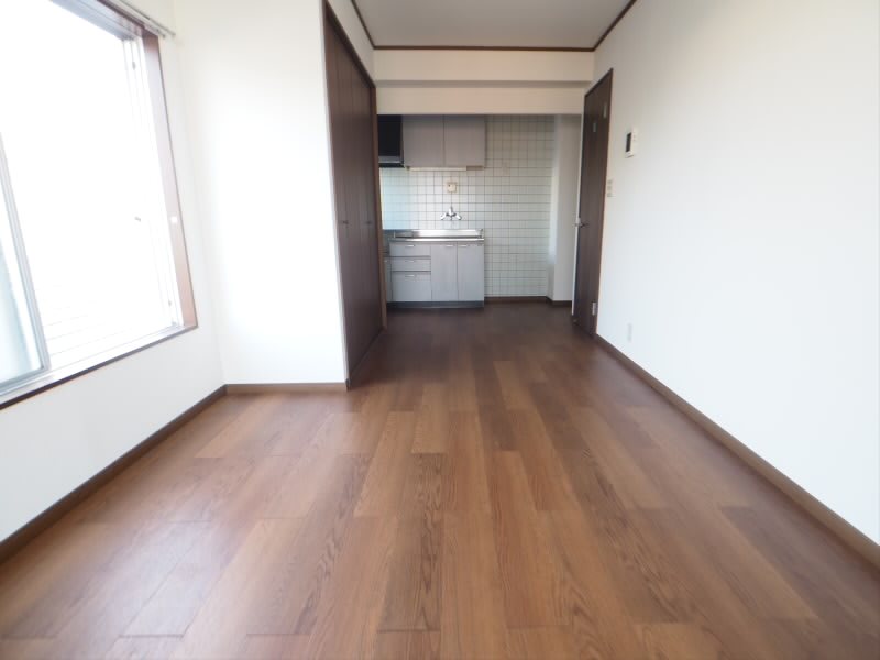 コーポ末広 リビング