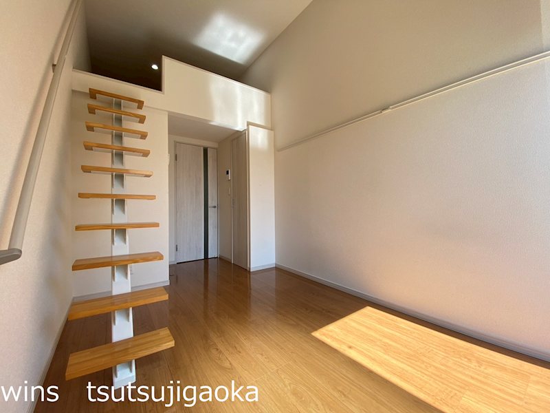 カスティーロつつじヶ丘 リビング