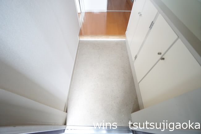 ルミエール給田 玄関