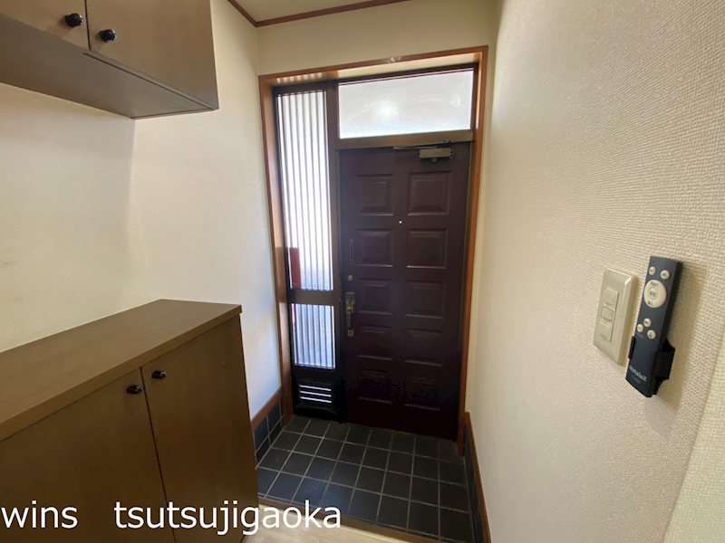 ヴィラアライ成城 玄関