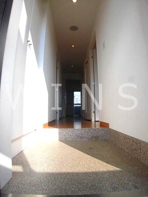 スペリオコート狛江 玄関