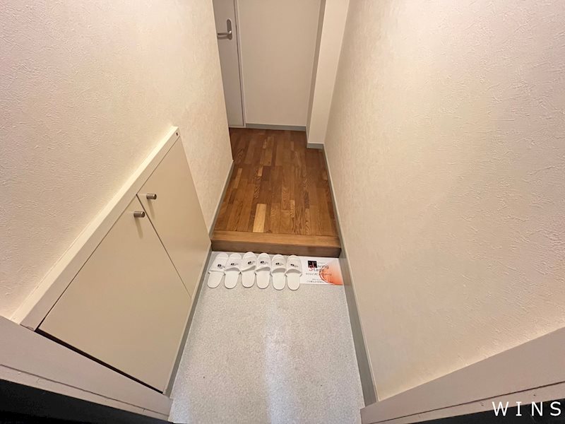 グランドール南台 玄関