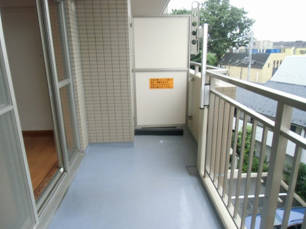KDXレジデンス上北沢  ベランダ