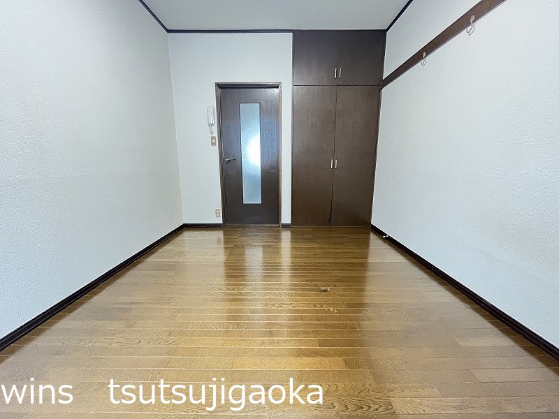 12クレイドル リビング