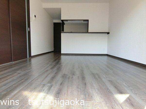 FRAGRANCE SENGAWA（フレグランス仙川） リビング