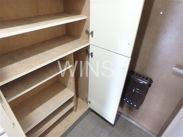 メープルリーフガーデン　 玄関