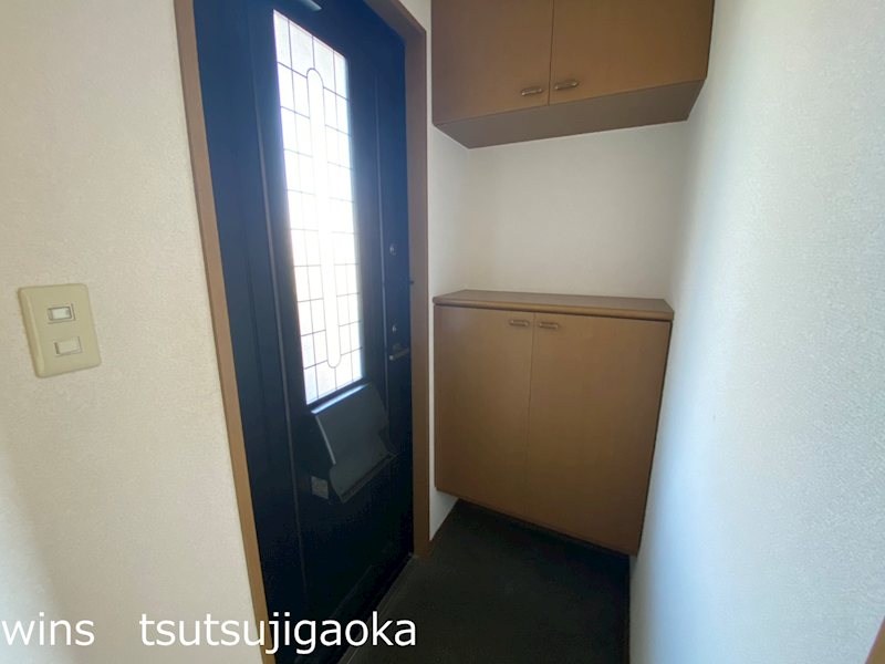 ウエストハイツ 玄関