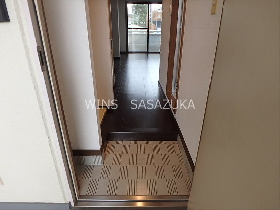 サントミレジデンス 玄関