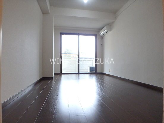 サントミレジデンス リビング