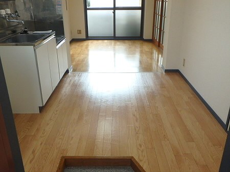 メゾンドールFT 玄関