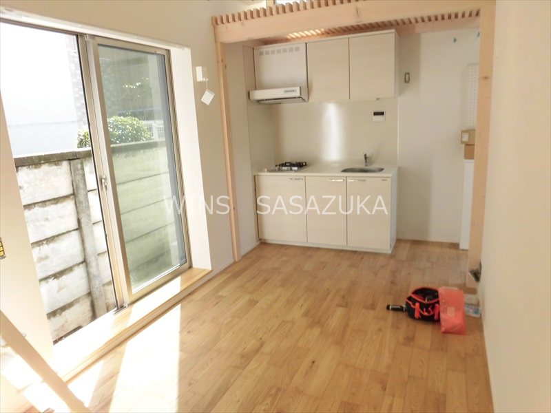 桜上水アパートメント  リビング