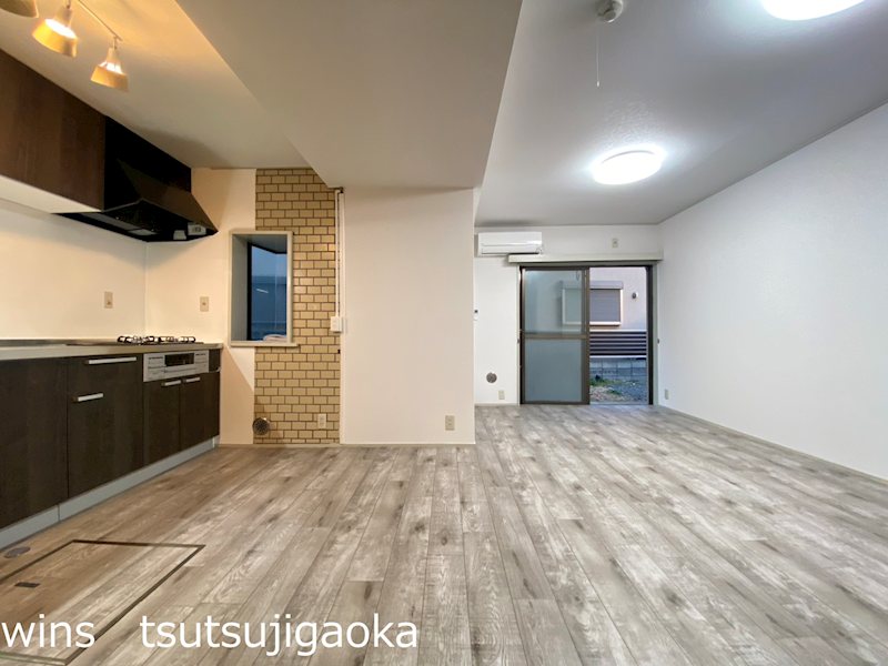 エステート武蔵野 リビング