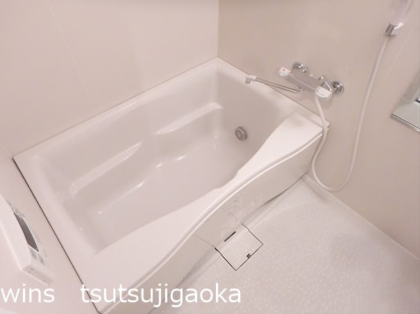 グラーレバイロイト 風呂画像